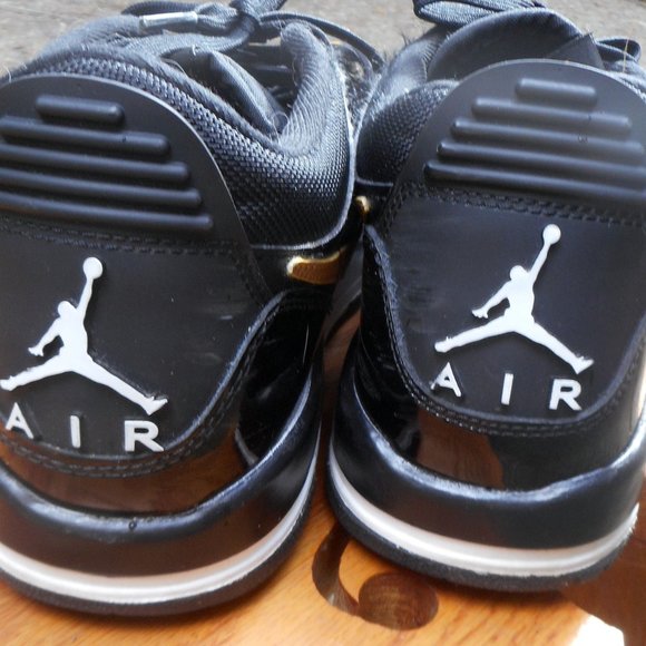 Unisex NIKE AIR JORDAN Black & White w/Strap & Lace ups! US Women 8, Men 7 - Picture 4 of 6